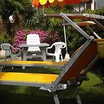 מלון דירות Girasole