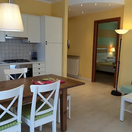 Girasole Apartmanhotel 3*