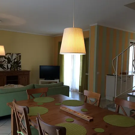 Girasole 3* Каннобио