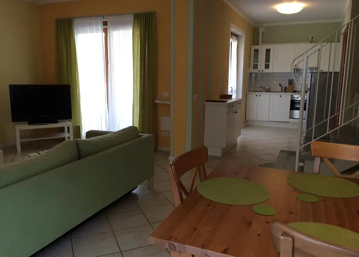 Girasole 3* Каннобио